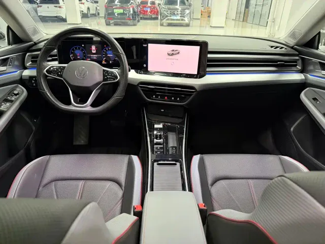 Volkswagen Lamando — Фото автомобиля 14