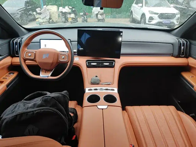 Jetour X70L — Фото автомобиля 9
