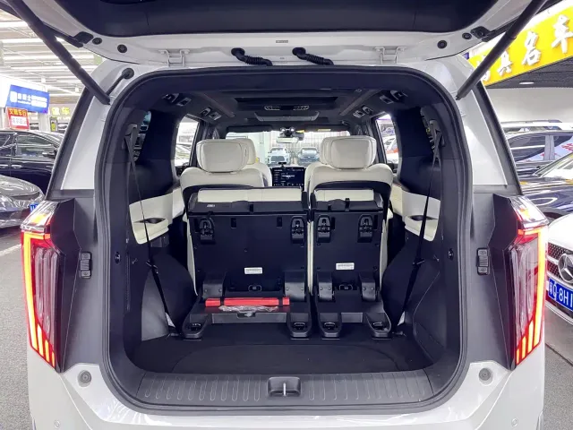GAC Trumpchi M8 — Фото автомобиля 11