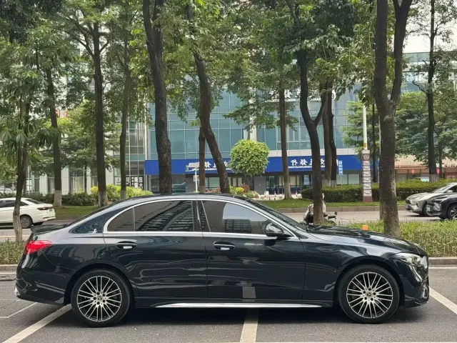 Mercedes-Benz C-Class — Фото автомобиля 3