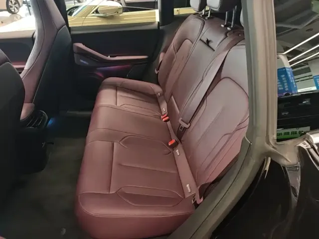 Nio ET5 Touring — Фото автомобиля 16