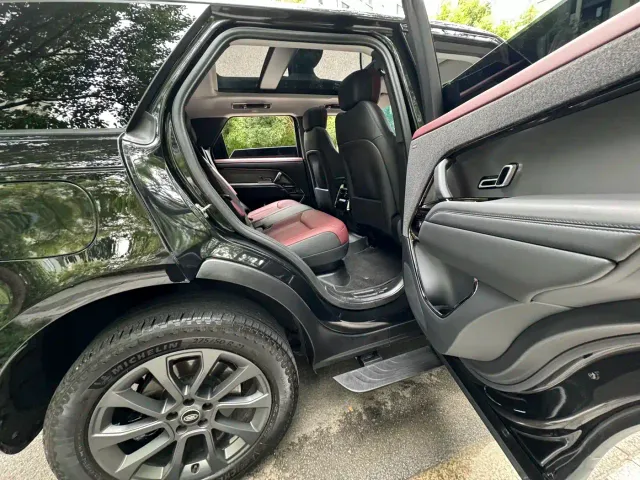 Land Rover Range Rover Sport — Фото автомобиля 20