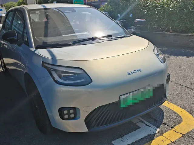 GAC Aion UT — Фото автомобиля 3