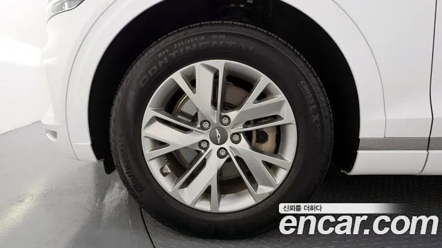 Genesis GV70 2.5T Бензин AWD — Фото автомобиля 5