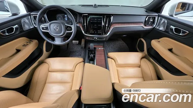 Вольво V60 V60 Cross Country 2 поколение B5 Pro AWD — Фото автомобиля 7
