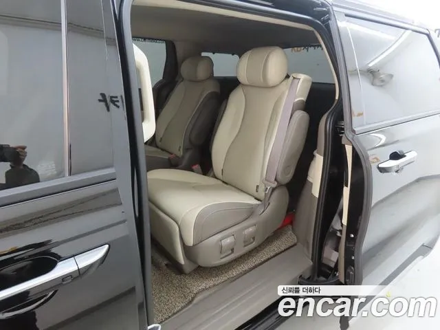 Kia Carnival 4th Gen — Фото автомобиля 6