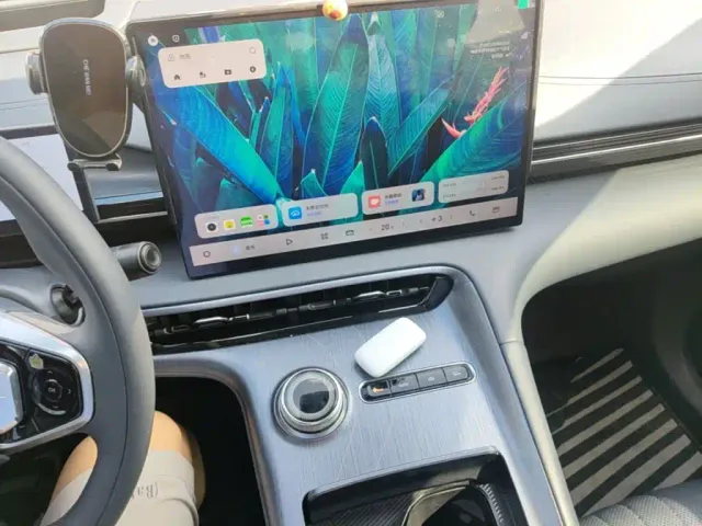 Geely Galaxy E5 — Фото автомобиля 12