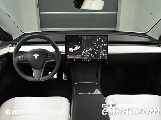 Tesla Model 3 — Фото автомобиля 7