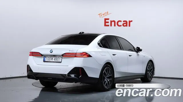 BMW 5 Series G60 — Фото автомобиля 2