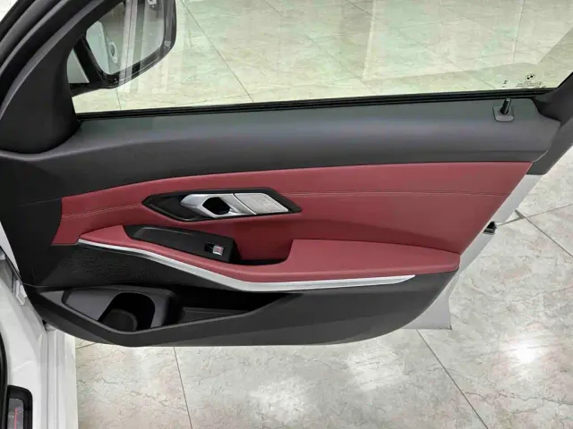 BMW 3 Series — Фото автомобиля 17