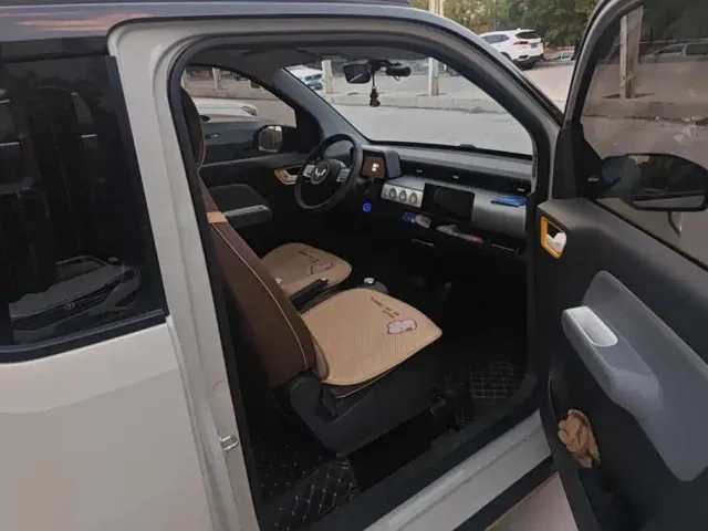 Wuling Hongguang Mini EV — Фото автомобиля 8