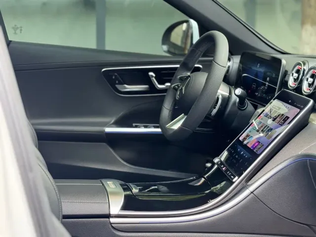Mercedes-Benz C-Class — Фото автомобиля 23