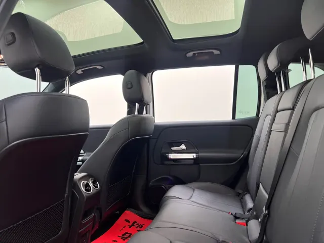 Mercedes-Benz EQB — Фото автомобиля 17