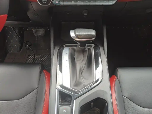 Geely Emgrand S — Фото автомобиля 13