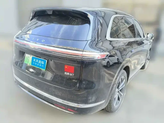 Aito M7 — Фото автомобиля 5