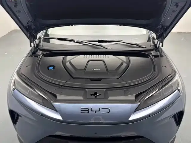 BYD Hai Shi 07 DM-i — Фото автомобиля 17