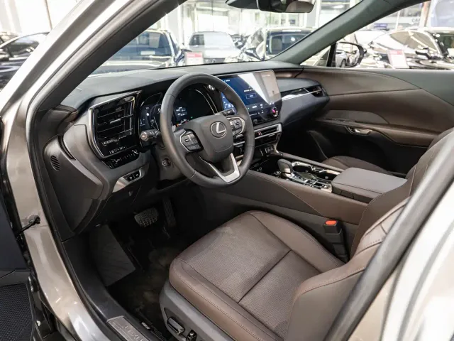 Lexus RX — Фото автомобиля 9