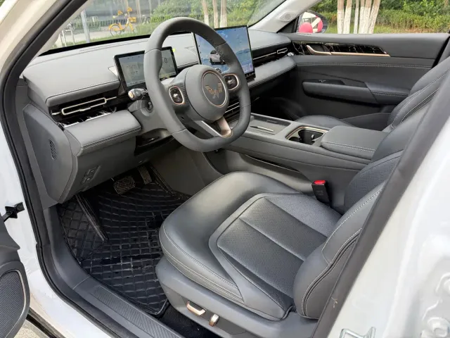 Wuling Starlight — Фото автомобиля 6