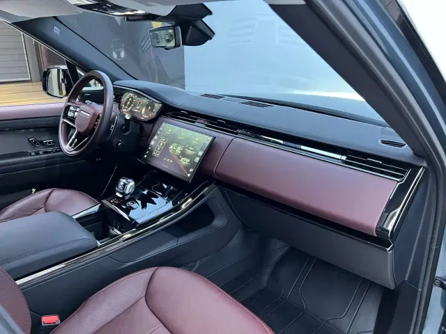 Land Rover Range Rover Sport — Фото автомобиля 7