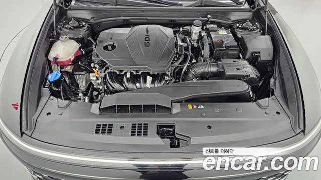 Hyundai Grandeur Grandeur (GN7) 2.5 Бензин 2WD — Фото автомобиля 6