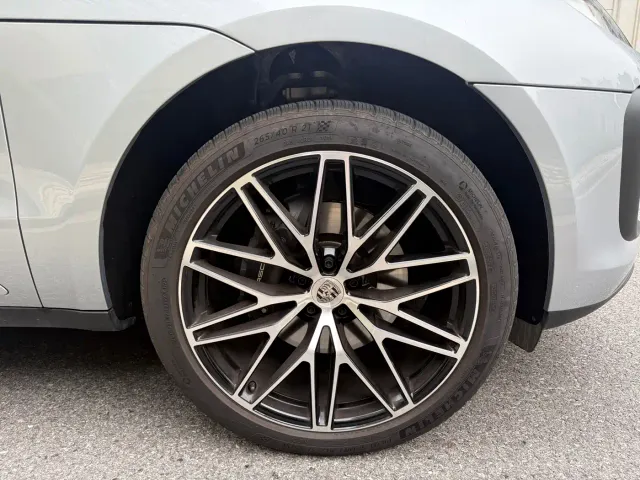 Porsche Macan — Фото автомобиля 17