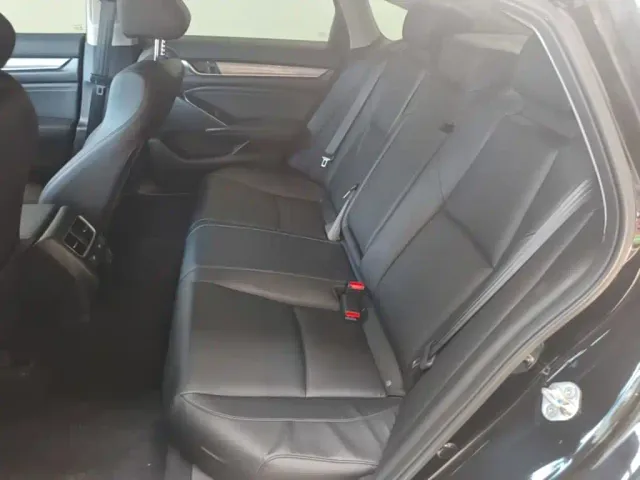 Honda Accord — Фото автомобиля 16