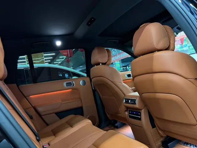 Li Auto L7 — Фото автомобиля 12