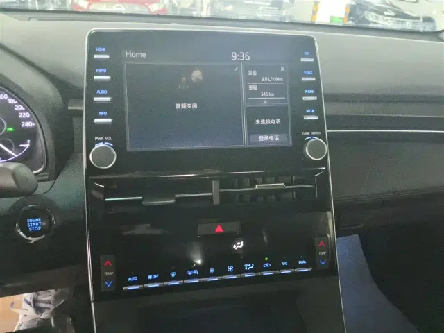 Toyota Avalon — Фото автомобиля 12