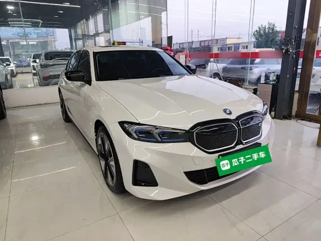 BMW i3 — Фото автомобиля 3