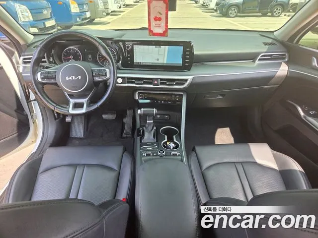 Kia K5 K5 3 поколение 2.0 LPI(Для проката) — Фото автомобиля 16