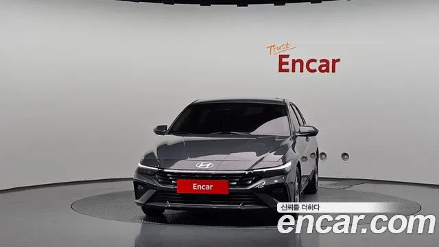Hyundai Avante CN7 — Фото автомобиля 3