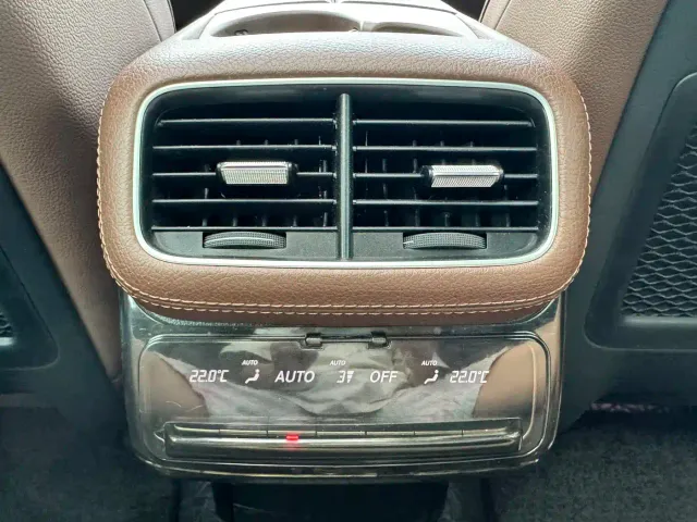 Mercedes-Benz GLE-Class — Фото автомобиля 15