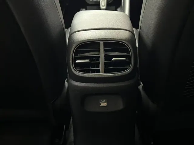 Hyundai Elantra — Фото автомобиля 8