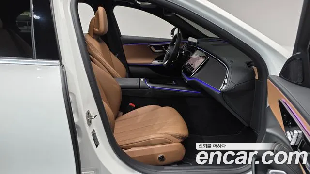 Mercedes-Benz E-Class — Фото автомобиля 3