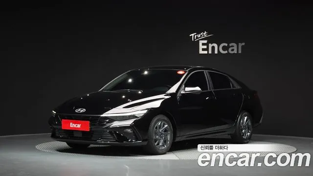 Фотография автомобиля — Hyundai Avante CN7