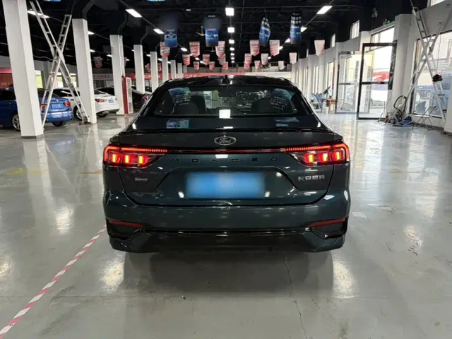 Ford Mondeo — Фото автомобиля 13