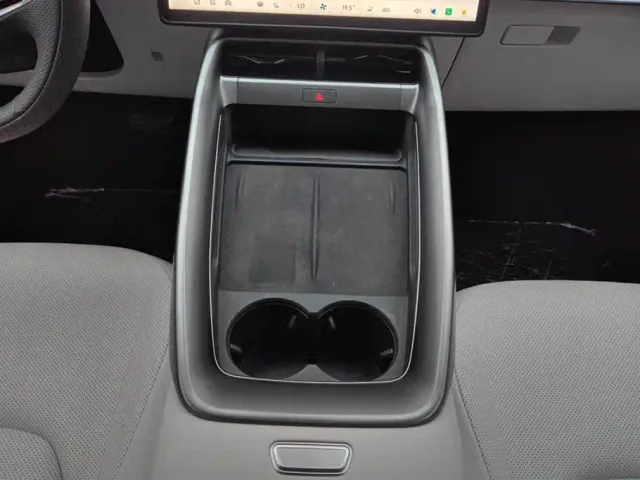 Arcfox Alpha S5 — Фото автомобиля 16