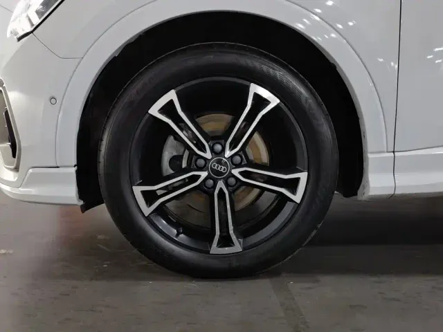 Audi Q3 — Фото автомобиля 17