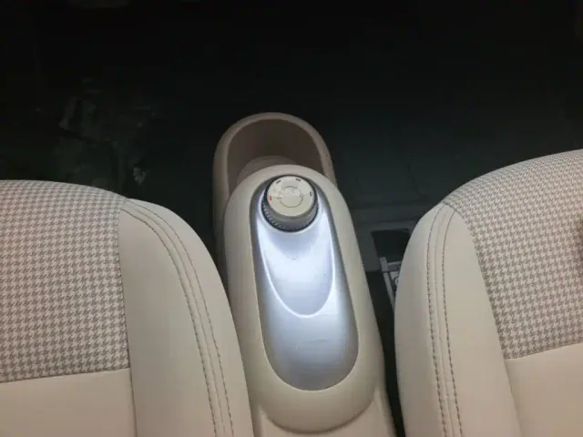Wuling Hongguang Mini EV — Фото автомобиля 13