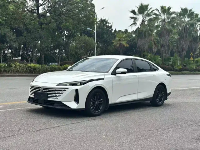Фотография автомобиля — Changan Lamore