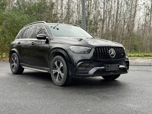 Mercedes-Benz GLE-Class — Фото автомобиля 3