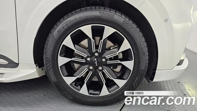 Kia Canival Carnival 4 поколение Дизель 7 мест Hi-Limousine — Фото автомобиля 5