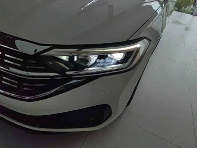 Volkswagen Sagitar — Фото автомобиля 23