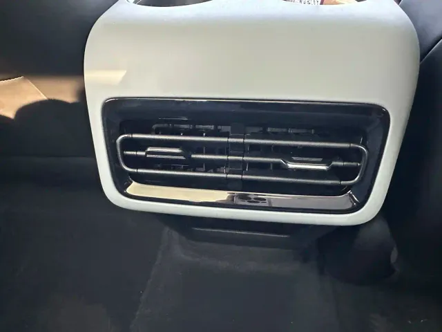 Geely Galaxy Galaxy E8 2024 665km RWD Starship Voyager Edition — Фото автомобиля 19