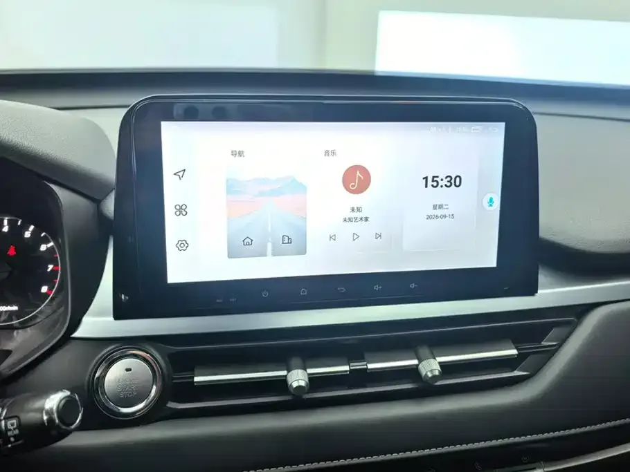 Chery Tiggo 5x 2025 1.5L CVT Excellence Edition — Фото автомобиля 13