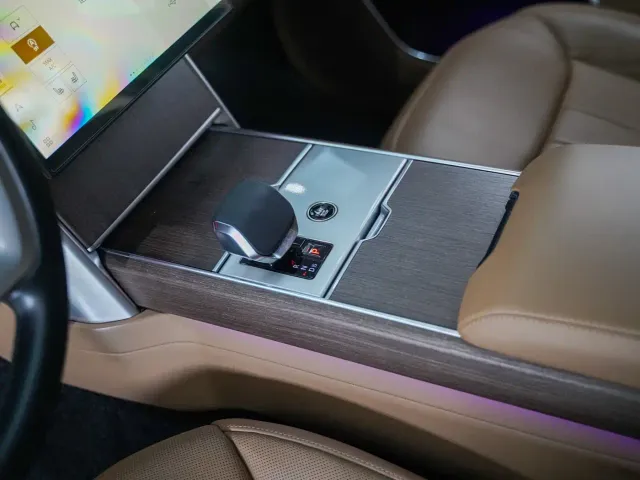 Land Rover Range Rover — Фото автомобиля 13