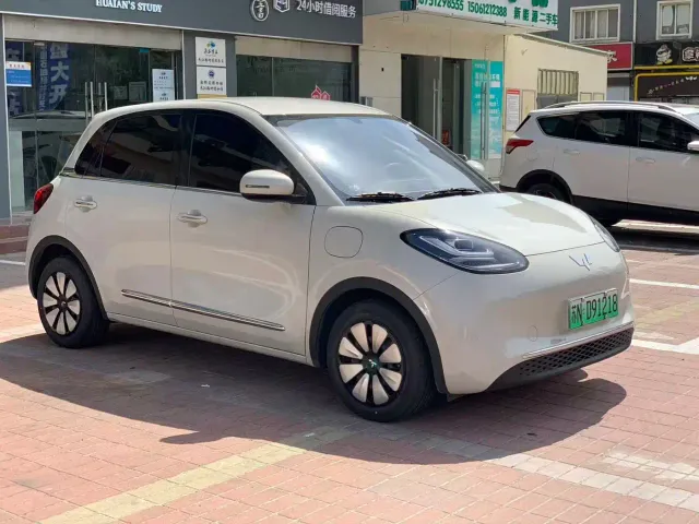 Wuling Bingo — Фото автомобиля 3