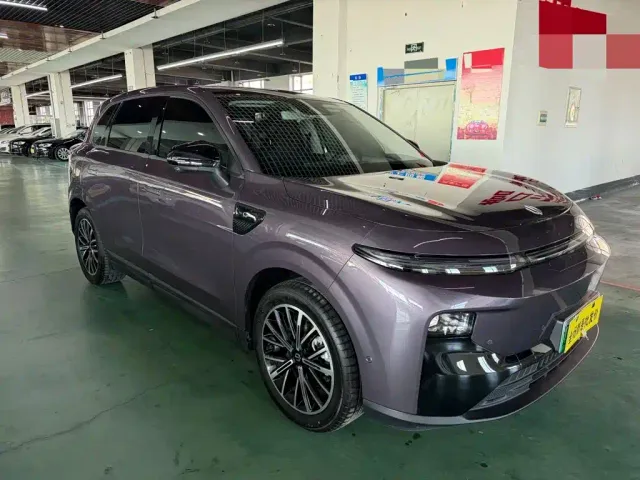 Leapmotor B10 — Фото автомобиля 2