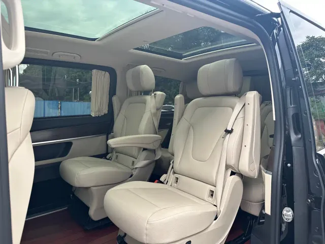 Mercedes-Benz V-Class — Фото автомобиля 4