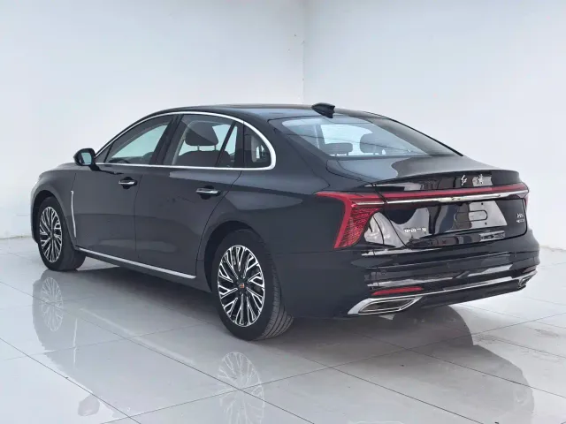 Hongqi H5 — Фото автомобиля 15